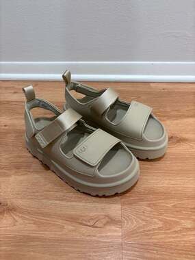 UGG GoldenGlow Platform Sandals in Sea Salt, Size 7